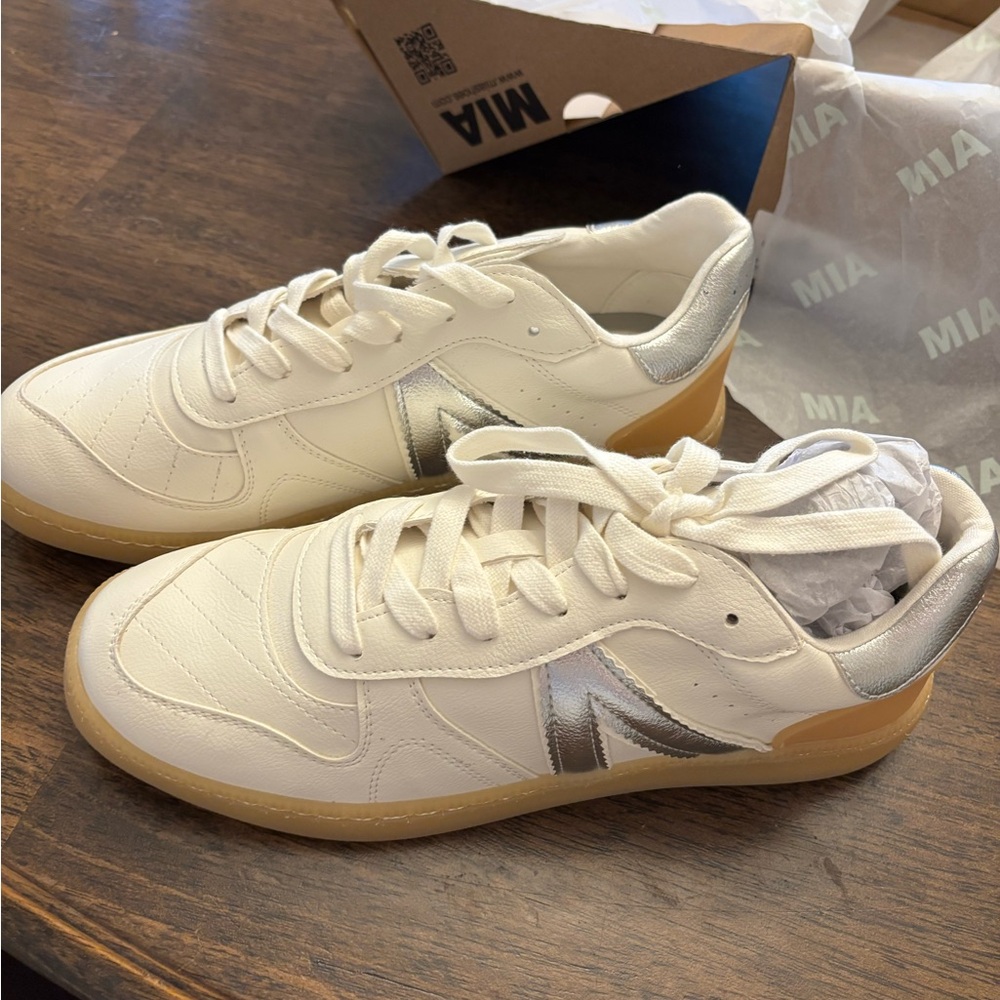 MIA Vesta White and Silver Sneakers